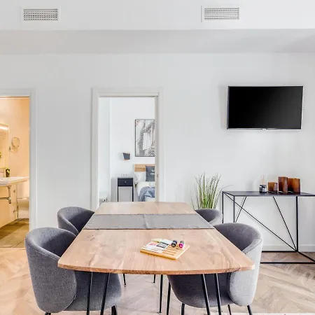 מלון דירות Limehome Calle Ancha Del Carmen - Digital Access 3*