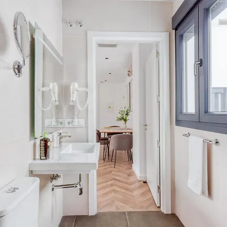Limehome Calle Ancha Del Carmen - Digital Access 马拉加