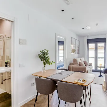 公寓式酒店 Limehome Calle Ancha Del Carmen - Digital Access 马拉加