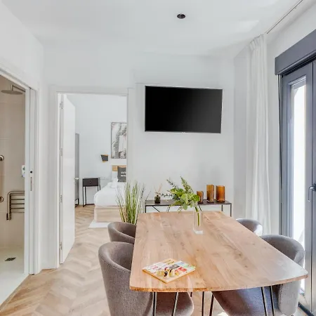 Limehome Calle Ancha Del Carmen - Digital Access 公寓式酒店 3*