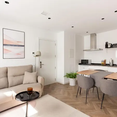 公寓式酒店 Limehome Calle Ancha Del Carmen - Digital Access